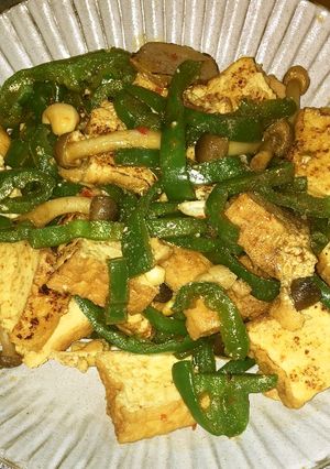 鶏肉と厚揚げとナッツの豆板醤炒め-レシピのメイン写真