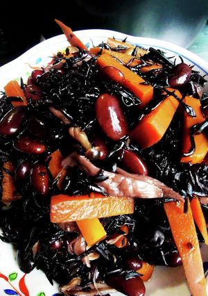 水戻しなし 乾燥黒豆&乾燥ひじきの煮物-レシピのメイン写真