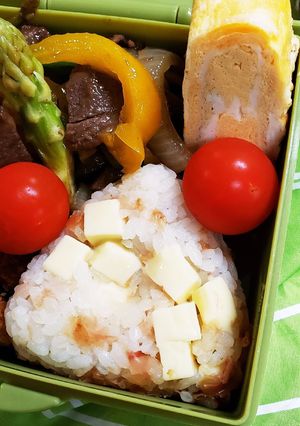 だし香る♪おかかとチーズのおにぎり-レシピのメイン写真