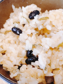 黒豆茶の出がらしで!黒豆ごはん-レシピのメイン写真