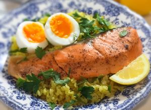英国ケジャリー風・サーモンステーキご飯-レシピのメイン写真