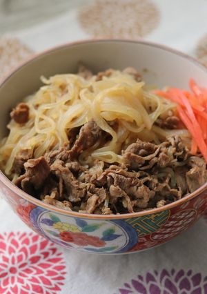 丼でカロリーオフ♪しらたき入り牛丼-レシピのメイン写真