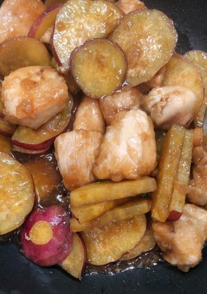ご飯に合う♡サツマイモと鶏胸肉のおかず-レシピのメイン写真
