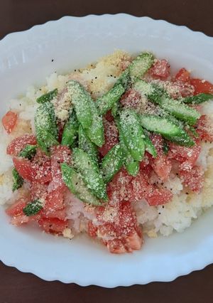 チャチャッとご飯(野菜&粉チーズ)-レシピのメイン写真