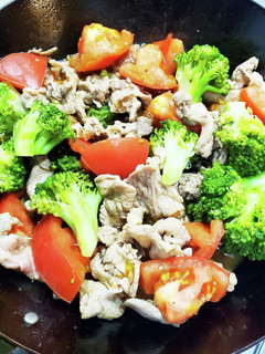 豚肉とブロッコリーのオイスターソース炒め-レシピのメイン写真
