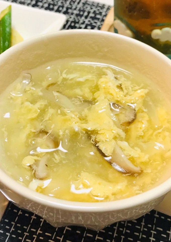 玉ねぎと卵と椎茸の中華とろみスープ-レシピのメイン写真