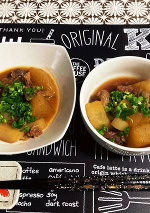 牛すじ辛味噌煮込み&牛すじ醤油煮込み-レシピのメイン写真