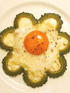 目玉焼きアレンジ ゴーヤの額縁-レシピのメイン写真
