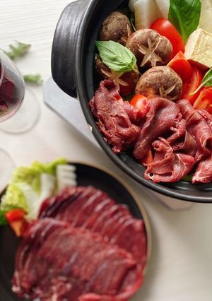 エゾシカ肉のトマトすき焼き-レシピのメイン写真
