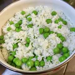 รูปของ トラウマを克服した鮮やか豆ごはん