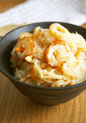 簡単！竹輪入り生姜ご飯♪ボリュームアップ-レシピのメイン写真