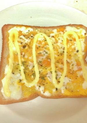 温泉卵でエッグトースト-レシピのメイン写真