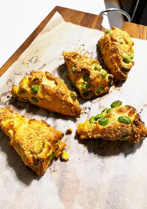 チーズ香る枝豆とコーンの旬スコーン-レシピのメイン写真