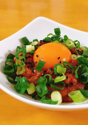 ご飯もお酒もすすむ!簡単まぐろユッケ-レシピのメイン写真