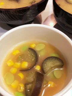 夏野菜☆茄子とコーンと枝豆のお味噌汁-レシピのメイン写真