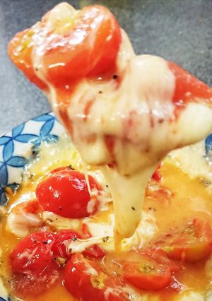 夏野菜☆とろ～りチーズで食べる熱々トマト-レシピのメイン写真