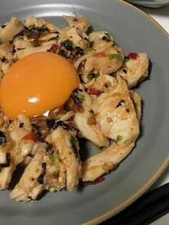 旨辛ユッケサラダチキン-レシピのメイン写真