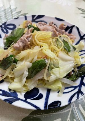 バジルと豚肉の塩焼きそば-レシピのメイン写真