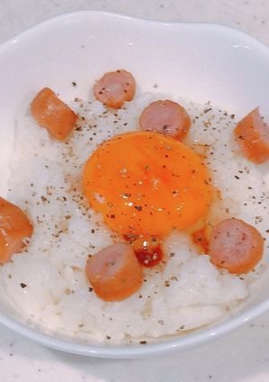 レンジで簡単、ソーセージ卵かけご飯！-レシピのメイン写真