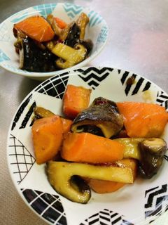 しいたけとにんじんのピリ辛炒め煮-レシピのメイン写真