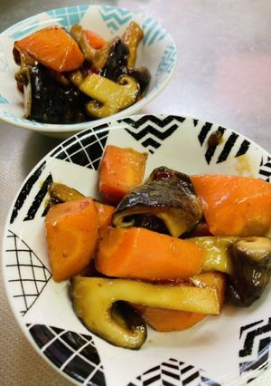 しいたけとにんじんのピリ辛炒め煮-レシピのメイン写真