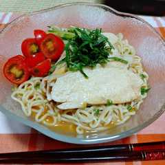 รูปของ 胡麻香る棒々鶏風冷やし味噌ラーメン