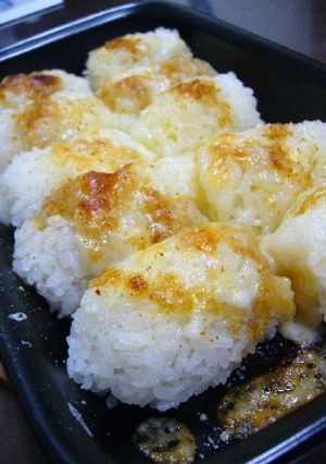 簡単朝ごはん❤チーズ焼きおにぎり-レシピのメイン写真