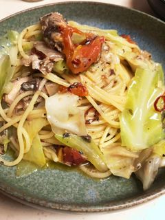 サバ缶とキャベツのペペロンチーノ風パスタ-レシピのメイン写真