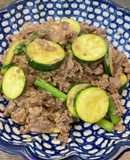 牛肉とズッキーニの中華風『何食べ』#74