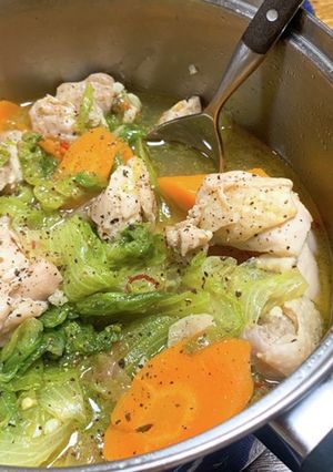 レタスと鶏ももの簡単ペペロンチーノ鍋-レシピのメイン写真