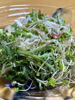 春菊と茗荷とじゃこのサラダ-レシピのメイン写真