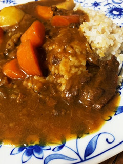 手抜きでも!トロける旨さの牛すじカレー♪-レシピのメイン写真