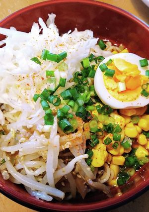 もやしのザーサイ和え乗っけ冷みそラーメン-レシピのメイン写真
