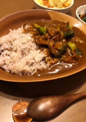 丸ごとブロッコリー＊歯ごたえ玄米カレー-レシピのメイン写真