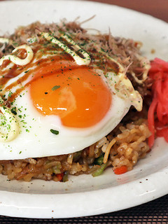 目玉焼き乗せそばめし-レシピのメイン写真