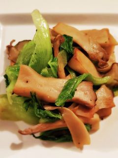 超簡単♪レタスとエリンギ炒め-レシピのメイン写真