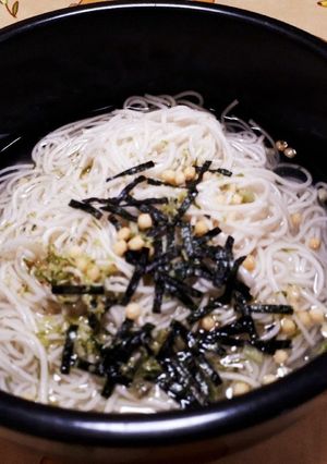 夏の夜食や軽食に☆冷やしお茶漬けそうめん-レシピのメイン写真