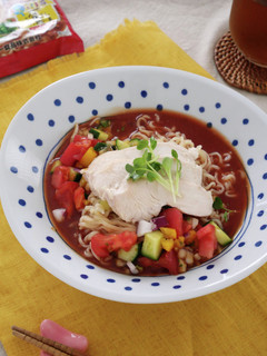 夏野菜と蒸し鶏の冷やしトマトラーメン-レシピのメイン写真