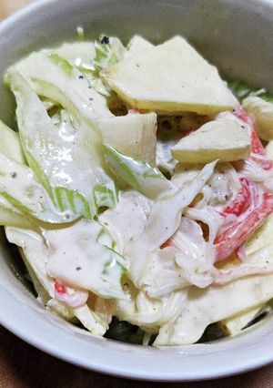 セロリとりんごとカニカマのマヨサラダ-レシピのメイン写真