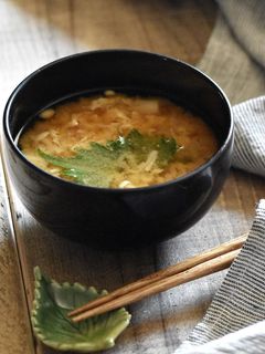 夏の味噌汁に大葉!!-レシピのメイン写真