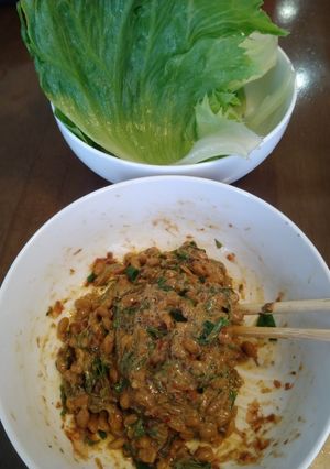 納豆の日にいかが？レタス包み納豆-レシピのメイン写真