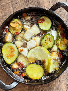 カジキとズッキーニのレモン風味アヒージョ-レシピのメイン写真
