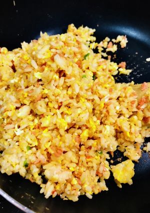 絶品　鮭の黄金炒飯♡ 誰でも作れるレシピ-レシピのメイン写真