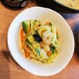 ナンプラーとレモンで和えるアボカドサラダ