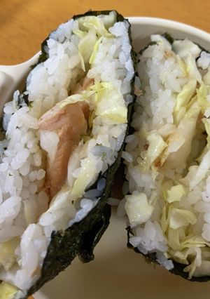 醬油麹な鶏肉とキャベツのおにぎらず-レシピのメイン写真