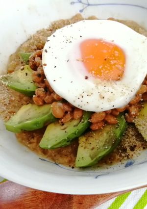 オートミールで簡単♪納豆&卵のっけ丼-レシピのメイン写真