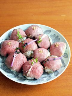 ローストビーフの手まり寿司-レシピのメイン写真