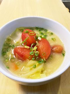 トマトの味噌汁-レシピのメイン写真