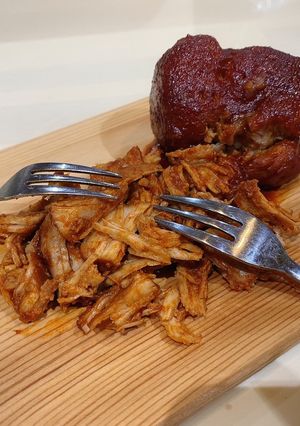 お肉ほろほろ～！炊飯器で作るプルドポーク-レシピのメイン写真
