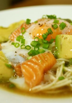 サーモンとアボカドのぶっかけそうめん-レシピのメイン写真